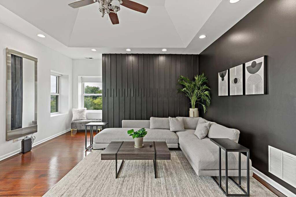 The Penthouse, Lux Stay Near Downtown, Uofc & Lake Chicago Exteriör bild